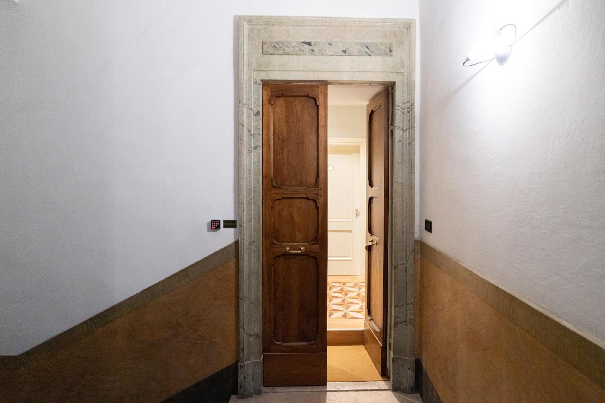 Palazzo Biasini By Postcardsfrom Hotel Verona Exterior foto