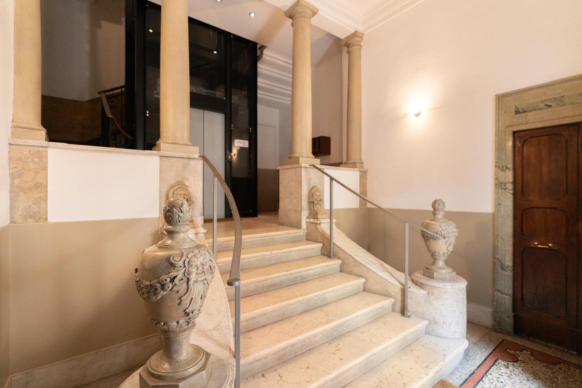 Palazzo Biasini By Postcardsfrom Hotel Verona Exterior foto