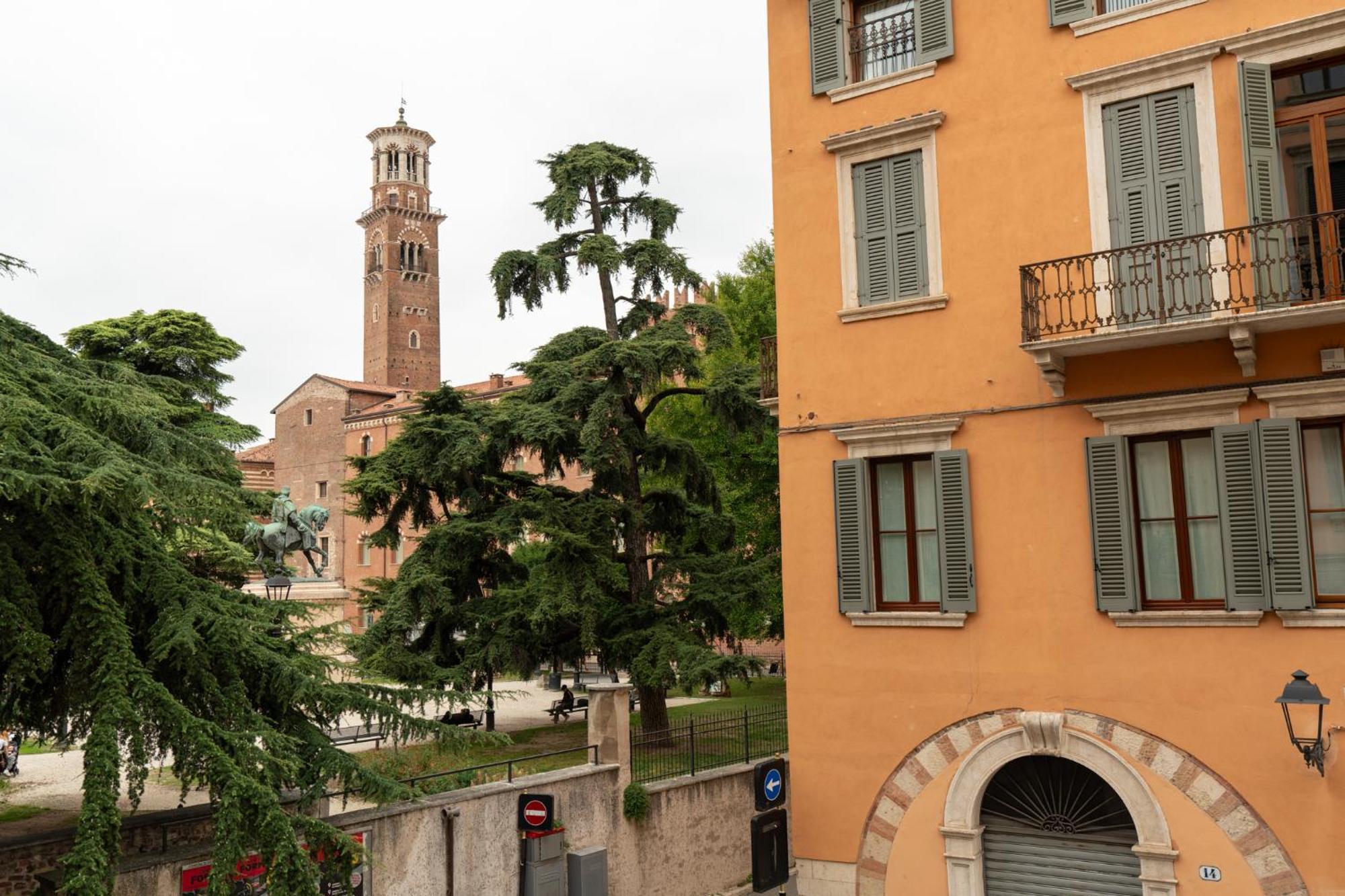 Palazzo Biasini By Postcardsfrom Hotel Verona Exterior foto